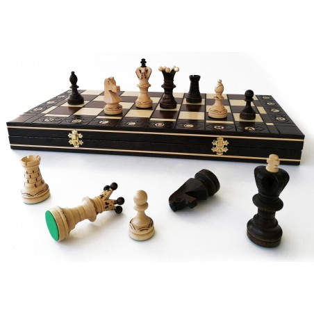 Échiquier Pliable 54×54 cm en Bois de Charme verni