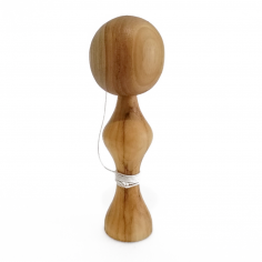 Bilboquet en bois massif